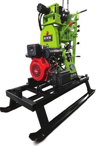 KNK KN-50VI verde, motor a gasolina 18 HP com partida elétrica, sobre patins